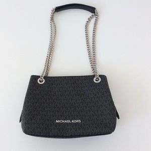 Michael Kors Chain Messenger Bag